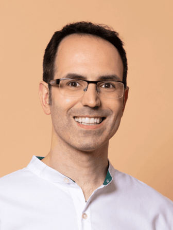 Nader Abaya