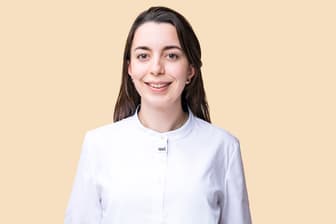 Deema Mousa, Fachärzt:in für Allgemeinmedizin bei avi medical