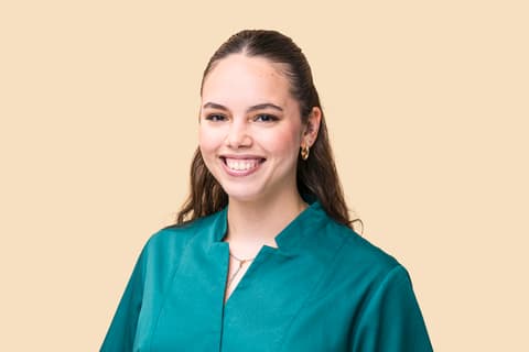 Khashifa Wörsdörfer, Medizinische:r Fachangestellte:r bei avi medical