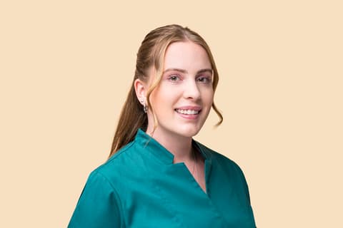 Marie-Julie Ahlborn, Praxismanager:in bei avi medical
